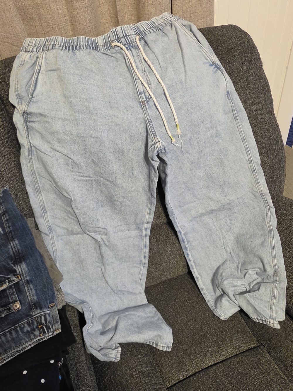 Universal Thread Light Wash Wide Leg Jeans with Drawstring